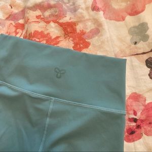 TnaSLICK Atmosphere Hi-Rise Shorts